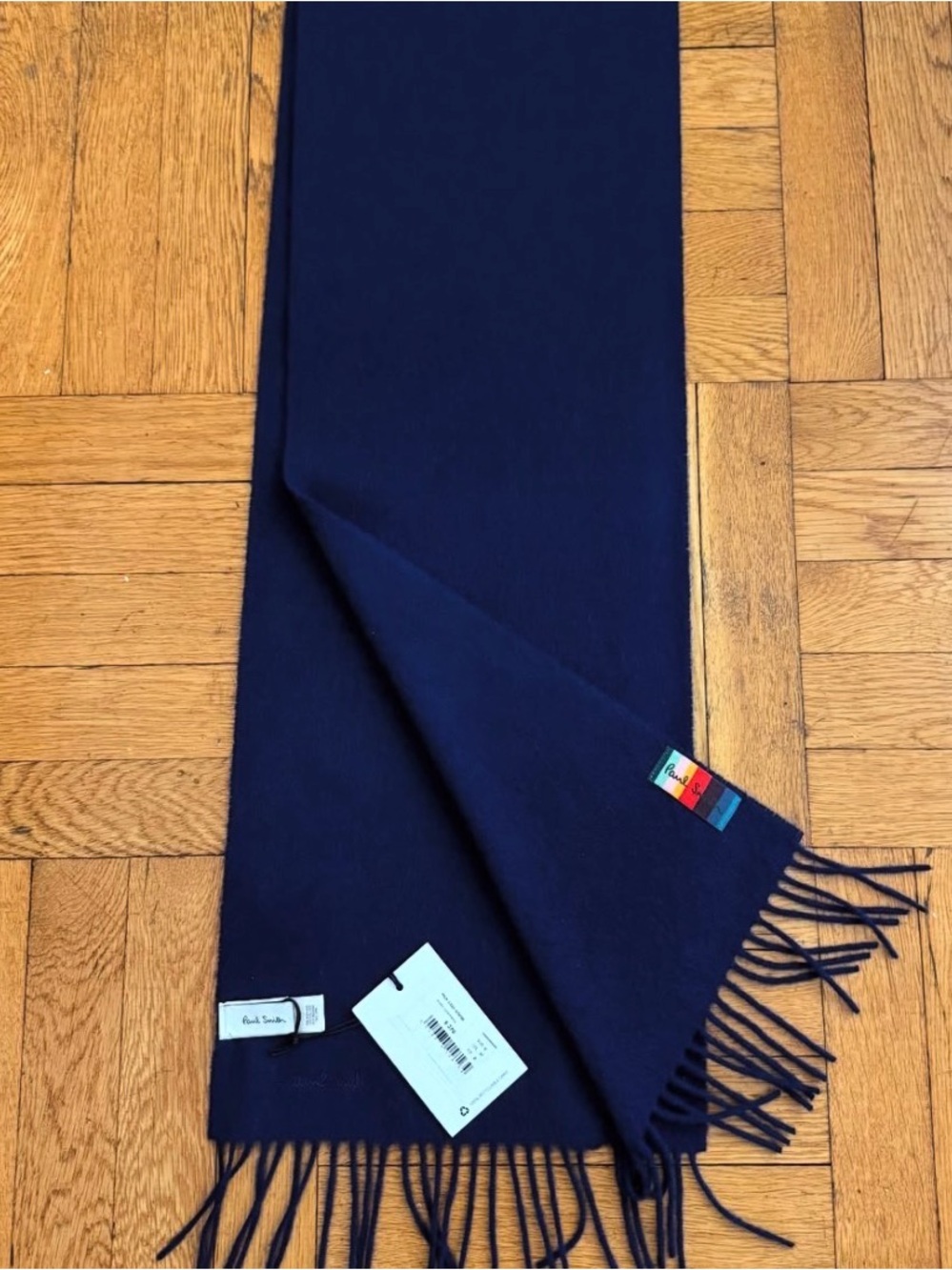 Paul Smith 
100% cashmere scarf